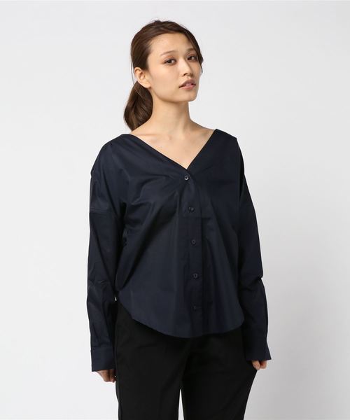 Bou Jeloud(ブージュルード)の「Bou Jeloud / バックカシュブラウス(シャツ/ブラウス・レディース・ホワイト/ネイビー/ブルー・38)」の2枚目の写真