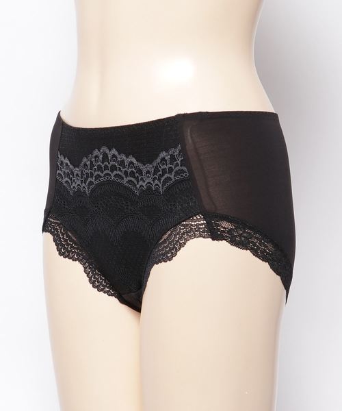 Triumph(トリンプ)の「天使のブラ472 はきこみ深めショーツ TR472 Maxi(ショーツ・レディース・ブラック/ベージュ・M/L)」の3枚目の写真