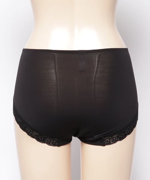 Triumph(トリンプ)の「天使のブラ472 はきこみ深めショーツ TR472 Maxi(ショーツ・レディース・ブラック/ベージュ・M/L)」の4枚目の写真