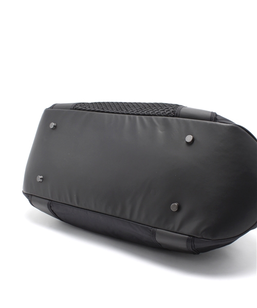 NIKE（ナイキ）の「ナイキ ビクトリー ジム クラブ バッグ NIKE VICTORY GYM CLUB BA4734（ショルダーバッグ・レディース・ブラック/ピンク・ONE SIZE）」の5枚目の写真