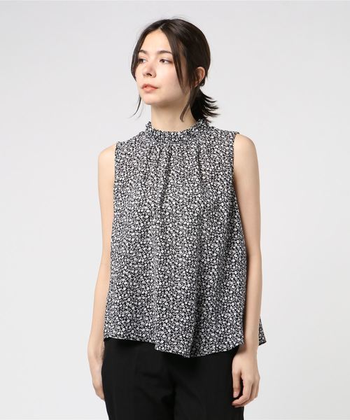 A/C DESIGN BY ALPHA CUBIC（エーシーデザインバイアルファキュービック）の「ハイネックギャザーアシメブラウス（シャツ/ブラウス・レディース・グリーン/オフホワイト/マスタード/ブラック・11号/9号）」の2枚目の写真