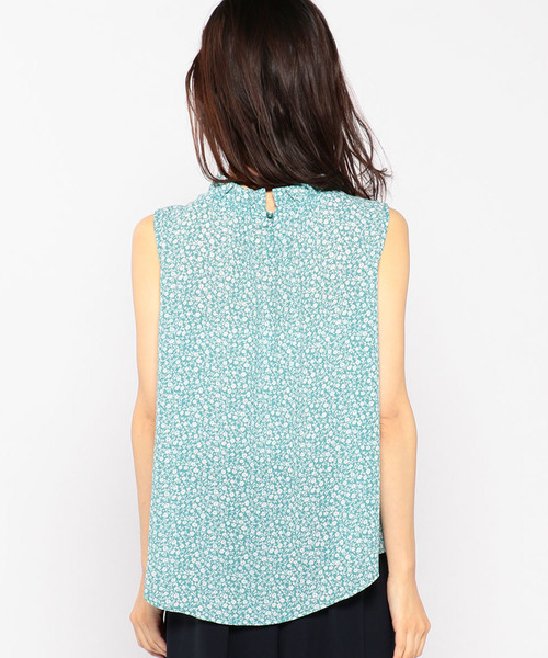 A/C DESIGN BY ALPHA CUBIC（エーシーデザインバイアルファキュービック）の「ハイネックギャザーアシメブラウス（シャツ/ブラウス・レディース・グリーン/オフホワイト/マスタード/ブラック・11号/9号）」の8枚目の写真