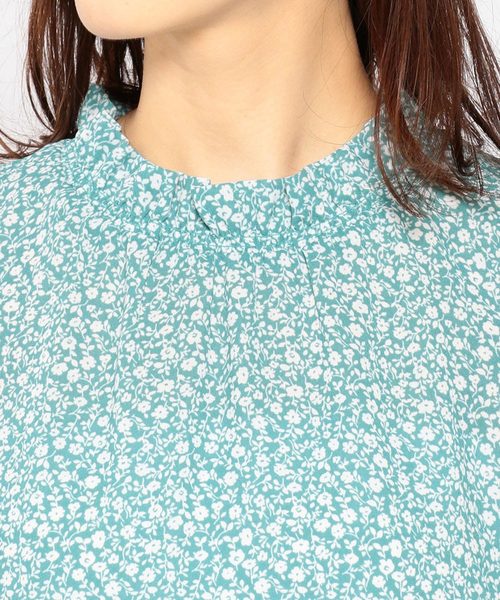 A/C DESIGN BY ALPHA CUBIC（エーシーデザインバイアルファキュービック）の「ハイネックギャザーアシメブラウス（シャツ/ブラウス・レディース・グリーン/オフホワイト/マスタード/ブラック・11号/9号）」の9枚目の写真