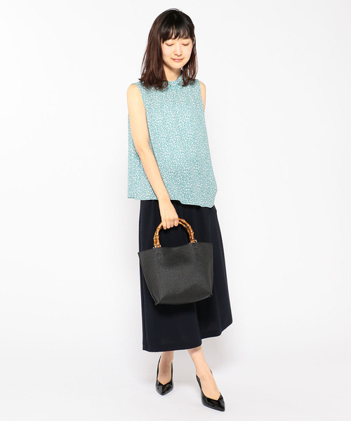 A/C DESIGN BY ALPHA CUBIC（エーシーデザインバイアルファキュービック）の「ハイネックギャザーアシメブラウス（シャツ/ブラウス・レディース・グリーン/オフホワイト/マスタード/ブラック・11号/9号）」の14枚目の写真