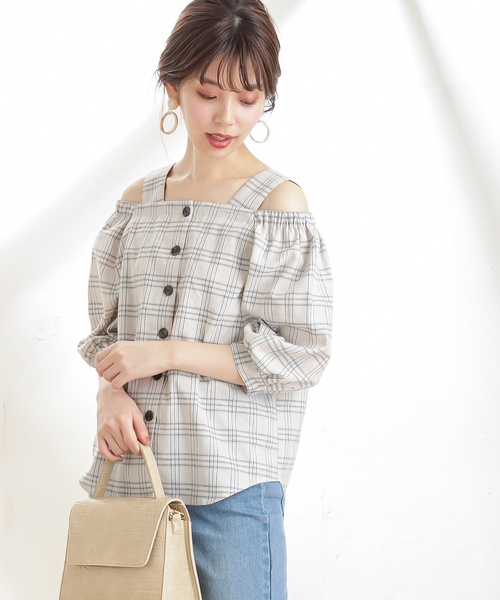 natural couture（ナチュラルクチュール）の「着方いろいろ楽しめるブラウス（シャツ/ブラウス・レディース・ブラック/ピンク/チェック/アイボリー・FREE）」の4枚目の写真