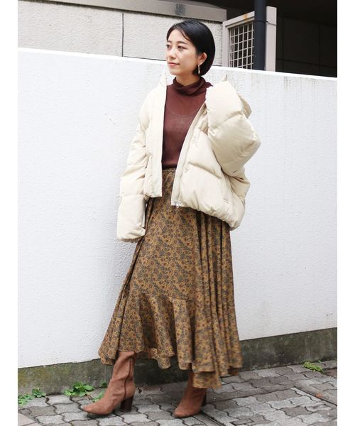 Ungrid（アングリッド）の「ボリュームショートダウン（ダウンジャケット/コート・レディース・アイボリー/ブラック/ダークオレンジ・SMALL/MEDIUM）」の10枚目の写真