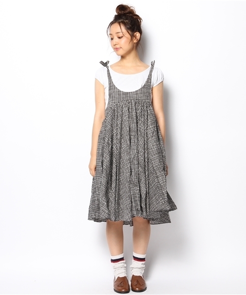 BEAMS BOY（ビームスボーイ）の「BEAMS BOY / チェック 肩リボン キャミワンピース（ワンピース・レディース・ブラック/ネイビー・ONE SIZE）」の3枚目の写真