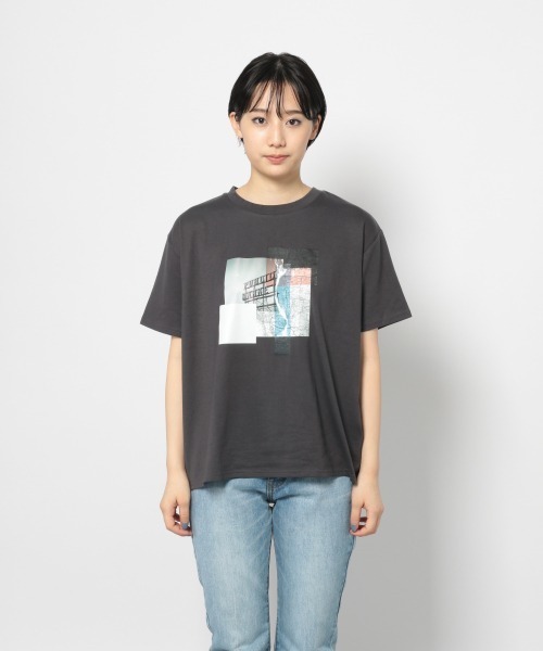 PAGEBOY（ページボーイ）の「スケルトンフォトグラフィックT（Tシャツ/カットソー・レディース・チャコールグレー/オフホワイト・FREE）」の11枚目の写真