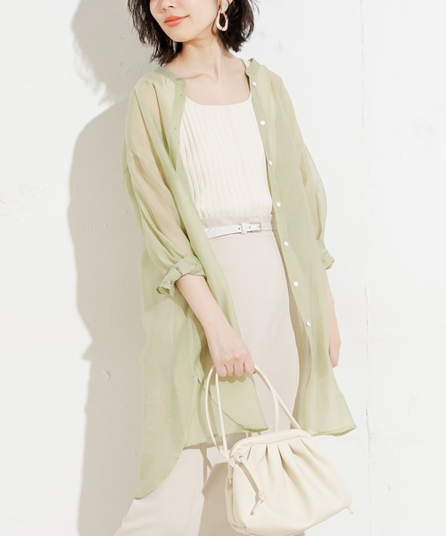 natural couture（ナチュラルクチュール）の「バンドカラーシアーロングシャツ（シャツ/ブラウス・レディース・ベージュ/オフホワイト/オレンジ/ミント・FREE）」の3枚目の写真