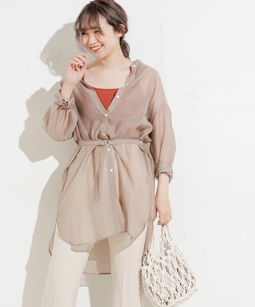 natural couture（ナチュラルクチュール）の「バンドカラーシアーロングシャツ（シャツ/ブラウス・レディース・ベージュ/オフホワイト/オレンジ/ミント・FREE）」の10枚目の写真