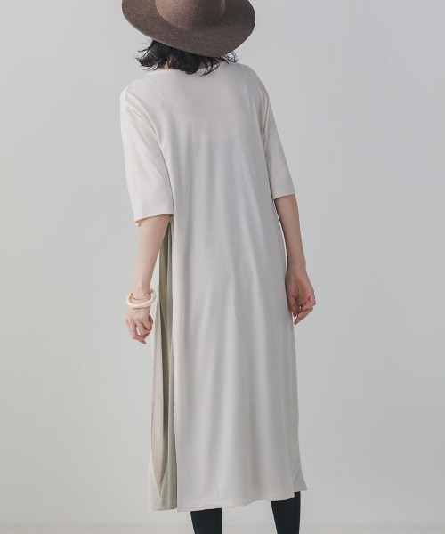 Bou Jeloud(ブージュルード)の「サイドスリットインナーセットワンピース(ワンピース・レディース・オフホワイト/ブルー・38)」の20枚目の写真