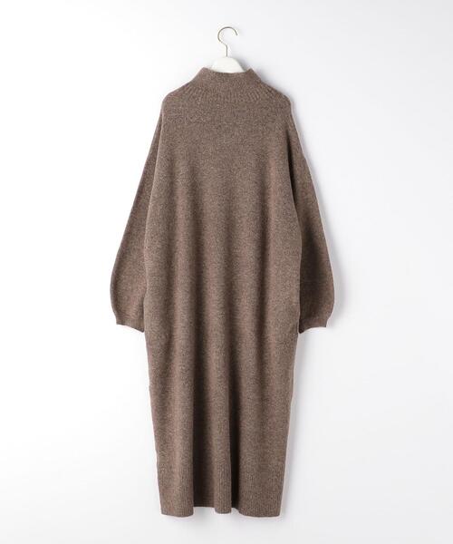 green label relaxing（グリーンレーベルリラクシング）の「CFC ボリューム スリーブ ボトル ネック ワンピース（ワンピース・レディース・ダークグレー/ベージュ/モカ・FREE）」の5枚目の写真