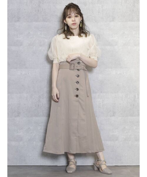 dazzlin(ダズリン)の「サイドプリーツボタンフレアスカート(スカート・レディース・ブルー/ベージュ/モカ・SMALL/MEDIUM)」の4枚目の写真