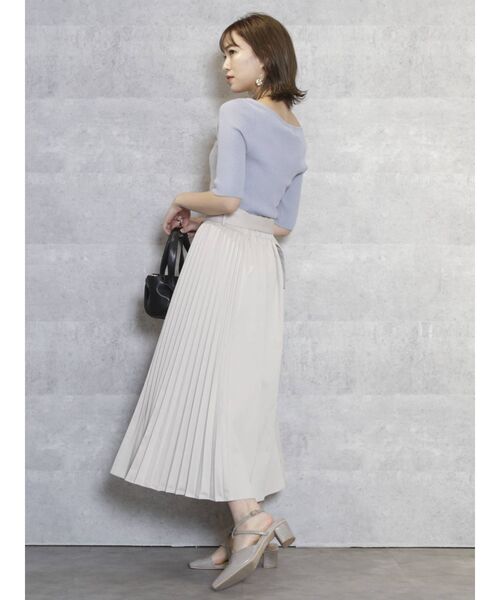 dazzlin(ダズリン)の「サイドプリーツボタンフレアスカート(スカート・レディース・ブルー/ベージュ/モカ・SMALL/MEDIUM)」の6枚目の写真