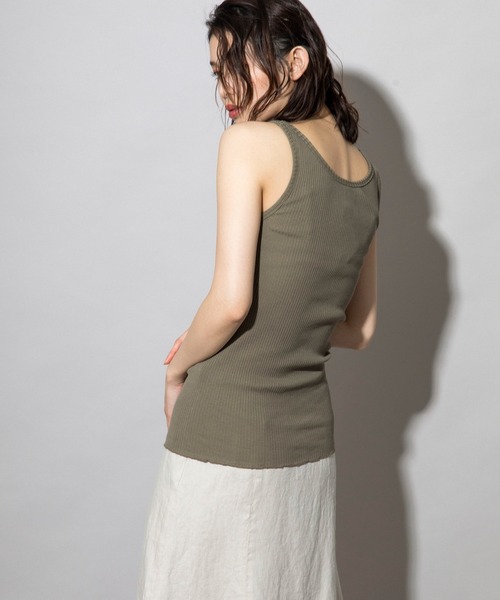 Munich（ミューニック）の「コットンリブタンクトップ（タンクトップ・レディース・グレイッシュベージュ/ホワイト/ブラウン/カーキ/ブラック/ライトグレー・FREE）」の10枚目の写真
