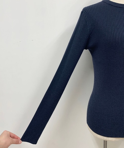 PICCIN（ピッチン）の「ヘンリーネックニット（ニット/セーター・レディース・チャコールグレー/ブラック/ベージュ・M）」の13枚目の写真