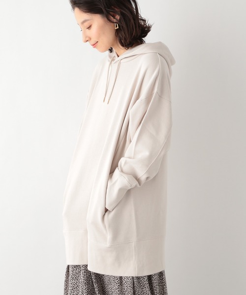 LEPSIM（レプシィム）の「軽やかチュニックパーカー 932959（パーカー・レディース・ブラック/キャメル/グレイッシュベージュ・FREE）」の2枚目の写真