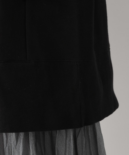 LEPSIM（レプシィム）の「軽やかチュニックパーカー 932959（パーカー・レディース・ブラック/キャメル/グレイッシュベージュ・FREE）」の13枚目の写真