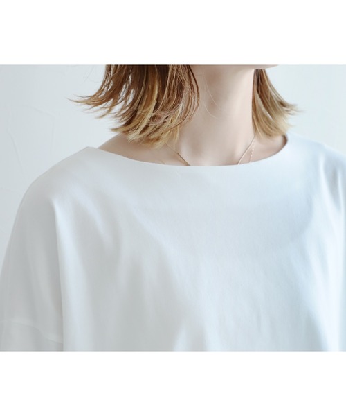 reca(レカ)の「USAコットン ボートネックロングTシャツ(Tシャツ/カットソー・レディース・ベージュ/ブラック/オフホワイト/グレイッシュベージュ・M)」の15枚目の写真