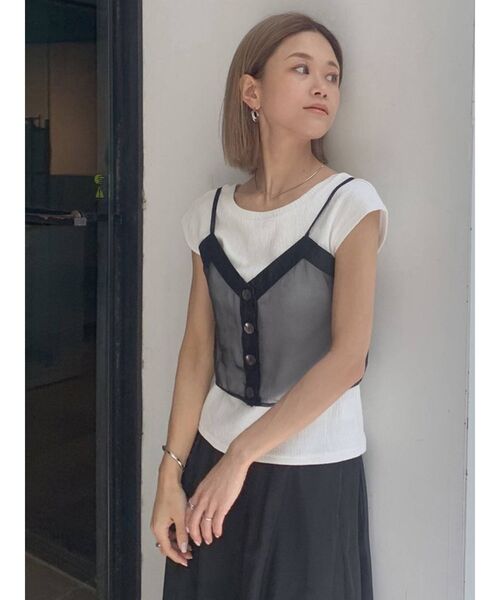 MURUA（ムルーア）の「シアーキャミレイヤードトップス（Tシャツ/カットソー・レディース・ブラック/パープル/ベージュ・FREE）」の19枚目の写真