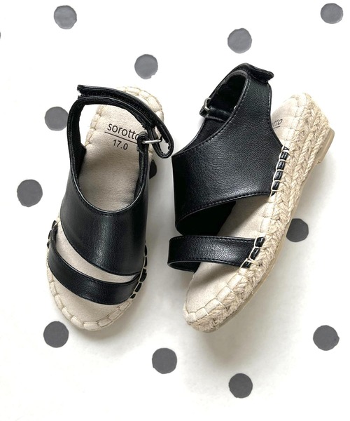 SOROTTO(ソロット)の「【ママとお揃い】斜めストラップのジュートサンダル(サンダル・キッズ・ホワイト/ブラック/モカ/ピンク系その他・22.0cm/16.0cm/17.0cm/18.0cm/19.0cm/20.0cm/21.0cm)」の3枚目の写真