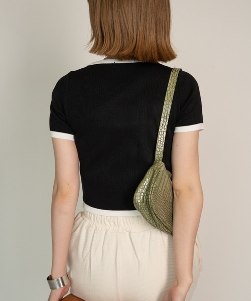 yuue' ( wear )(ユーイ)の「バイカラーライン半袖カットソー(Tシャツ/カットソー・レディース・ホワイト/ブラック/ブルー・FREE)」の6枚目の写真