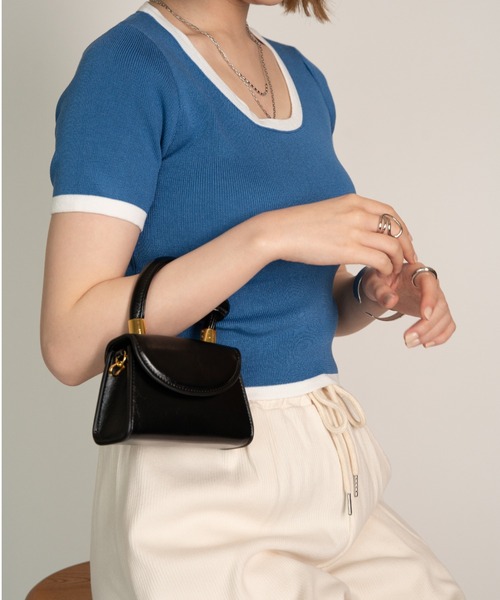yuue' ( wear )(ユーイ)の「バイカラーライン半袖カットソー(Tシャツ/カットソー・レディース・ホワイト/ブラック/ブルー・FREE)」の7枚目の写真