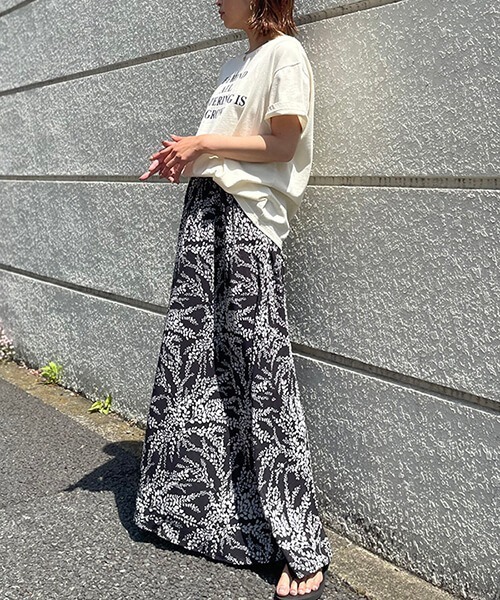 CREDONA(クレドナ)の「リバーシブルボタニカルSK(スカート・レディース・ブラック・FREE)」の9枚目の写真