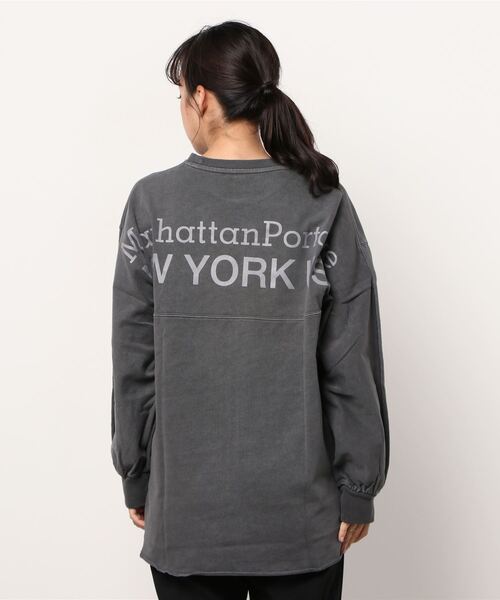 Manhattan Portage(マンハッタンポーテージ)の「【 Manhattan Portage / マンハッタンポーテージ 】 ロングスリーブ スリット プリントTシャツ 21FWMPL065 NSB(Tシャツ/カットソー・レディース・ダークブラウン/チャコール・FREE)」の12枚目の写真