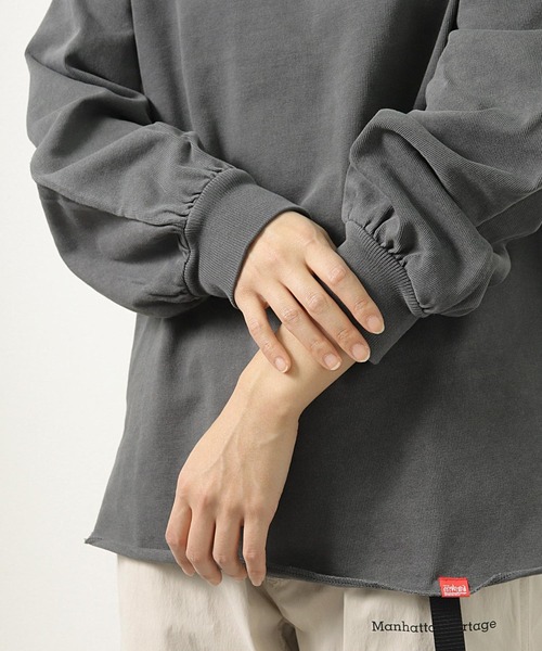 Manhattan Portage(マンハッタンポーテージ)の「【 Manhattan Portage / マンハッタンポーテージ 】 ロングスリーブ スリット プリントTシャツ 21FWMPL065 NSB(Tシャツ/カットソー・レディース・ダークブラウン/チャコール・FREE)」の16枚目の写真