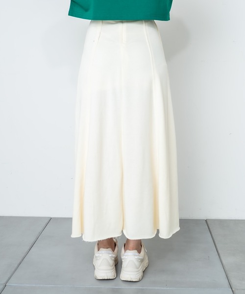 RASVOA(ラスボア)の「ハイスリットスカート(スカート・レディース・ベージュ/グレー/アイボリー/ブラック・FREE)」の15枚目の写真