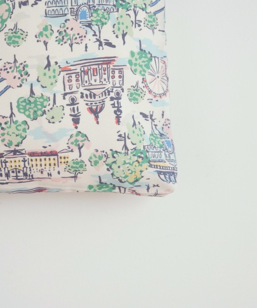 BEARDSLEY（ビアズリー）の「プリントリバーシブルバッグ（トートバッグ・レディース・ネイビー/アイボリー・FREE）」の5枚目の写真