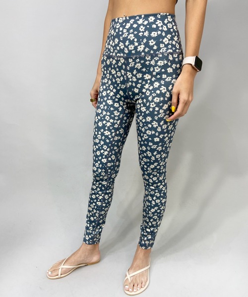 Ungrid（アングリッド）の「【ムラサキスポーツ別注】UNGRID/アングリッド 水陸両用 /小花柄フィットネスレギンス/セットアップ対応   61314（レギンス/スパッツ・レディース・グリーン/ホワイト・L/M）」の3枚目の写真