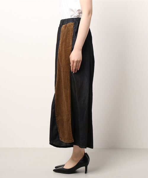 gomme（ゴム）の「8ozデニム　タックワイドパンツ（デニムパンツ・レディース・ブラック/インディゴブルー・MEDIUM）」の6枚目の写真