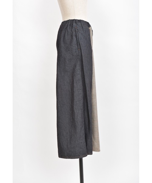 gomme（ゴム）の「8ozデニム　タックワイドパンツ（デニムパンツ・レディース・ブラック/インディゴブルー・MEDIUM）」の14枚目の写真