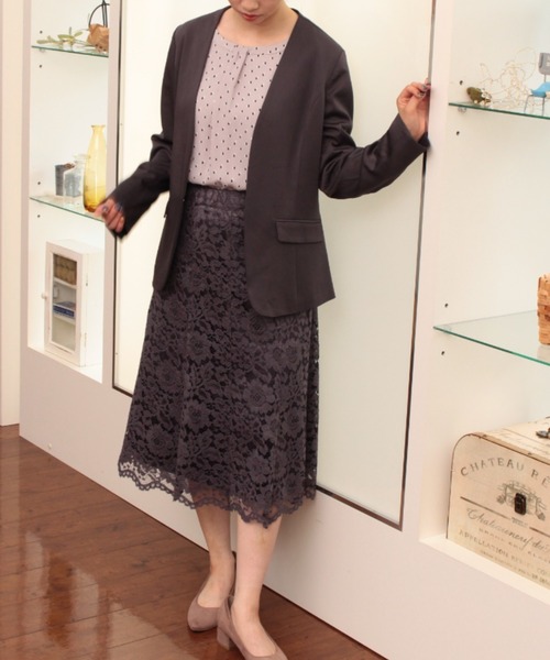 fleur by mint breeze(フルールバイミントブリーズ)の「ストレッチサテン ノーカラー ジャケット(ノーカラージャケット・レディース・ブルー/チャコールグレー・M/5L/3L/4L/L/LL)」の12枚目の写真