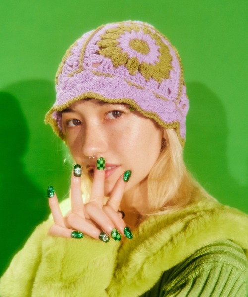 WC（ダブル シー）の「クロシェ編みニットハット（ハット・レディース・パープル/ネイビー/アイボリー/ブラック/サックスブルー・FREE）」の5枚目の写真