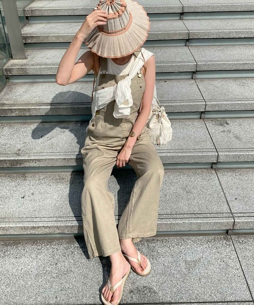 KOBE LETTUCE（コウベレタス）の「ワイドシルエットオーバーオール（サロペット/オーバーオール・レディース・ブルー/ブラック/ベージュ・FREE）」の5枚目の写真