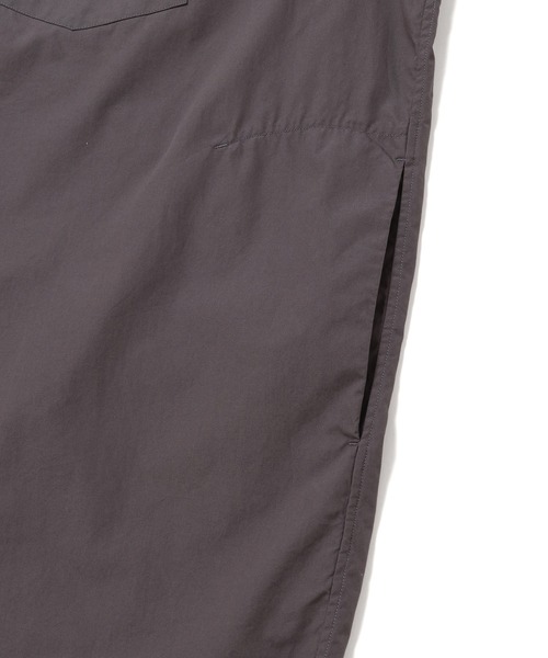 ADAM ET ROPE'(アダムエロペ)の「フロントタック コットンブロード シャツチュニック(シャツ/ブラウス・メンズ・オフホワイト/チャコールグレー/グリーン・M/L)」の11枚目の写真