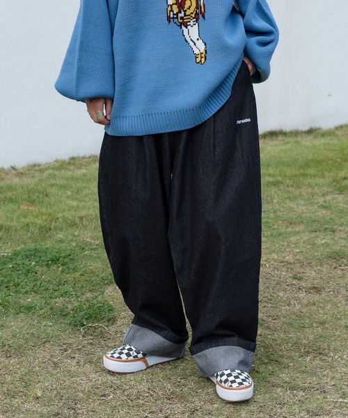 Perushu（ペルーシュ）の「ロールアップワイドデニムパンツ（デニムパンツ・メンズ・ブラック/インディゴブルー・SMALL/MEDIUM/LARGE）」の2枚目の写真