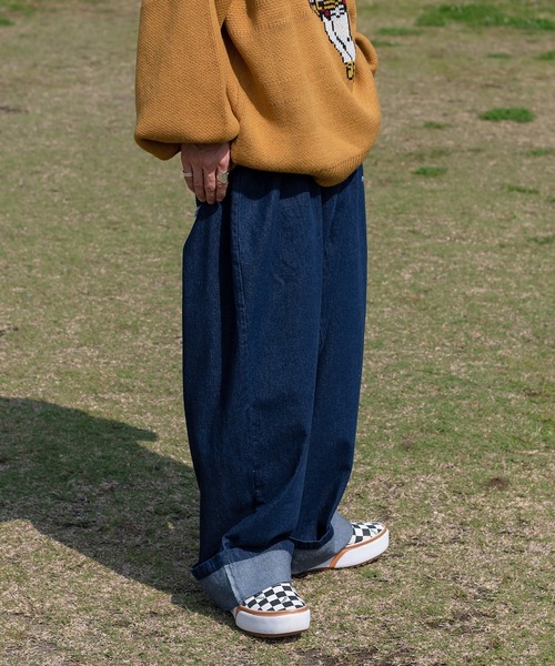 Perushu（ペルーシュ）の「ロールアップワイドデニムパンツ（デニムパンツ・メンズ・ブラック/インディゴブルー・SMALL/MEDIUM/LARGE）」の10枚目の写真