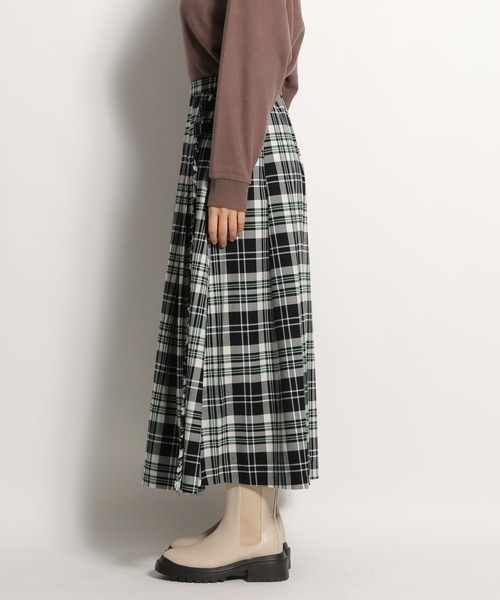 niko and...（ニコアンド）の「裏起毛ラップ風チェックスカート（スカート・レディース・ブラック/グレー/ネイビー/グリーン/ベージュ・MEDIUM/LARGE）」の14枚目の写真