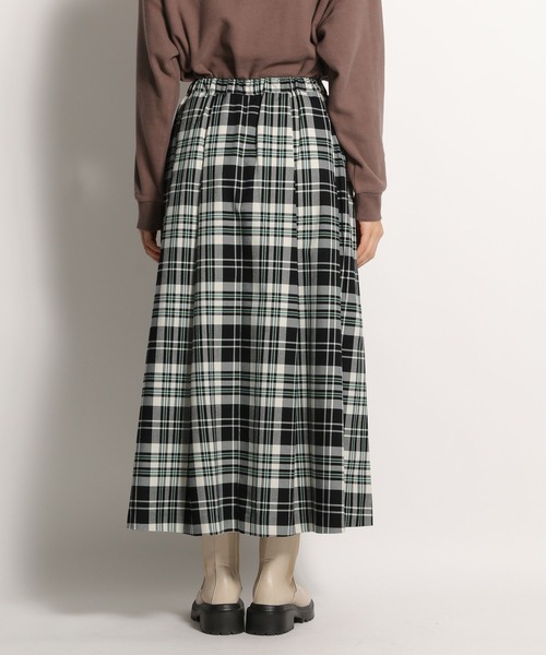 niko and...（ニコアンド）の「裏起毛ラップ風チェックスカート（スカート・レディース・ブラック/グレー/ネイビー/グリーン/ベージュ・MEDIUM/LARGE）」の6枚目の写真