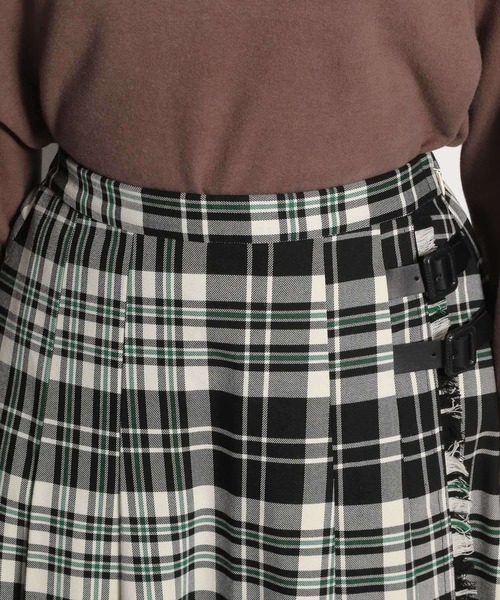 niko and...（ニコアンド）の「裏起毛ラップ風チェックスカート（スカート・レディース・ブラック/グレー/ネイビー/グリーン/ベージュ・MEDIUM/LARGE）」の13枚目の写真