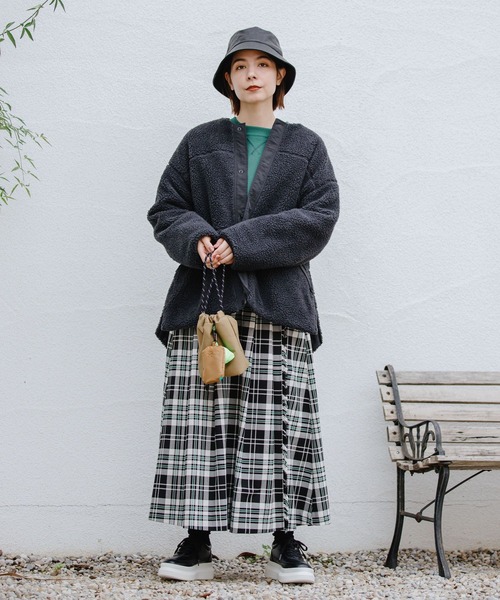 niko and...（ニコアンド）の「裏起毛ラップ風チェックスカート（スカート・レディース・ブラック/グレー/ネイビー/グリーン/ベージュ・MEDIUM/LARGE）」の21枚目の写真