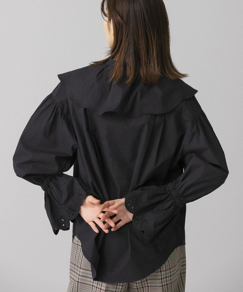 KBF(ケイビーエフ)の「スカラップ襟SETブラウス(シャツ/ブラウス・レディース・カーキ/オフホワイト/ブラック・ONE)」の13枚目の写真