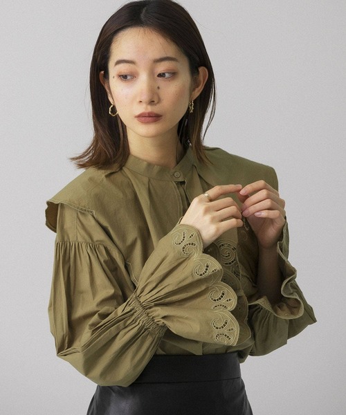 KBF(ケイビーエフ)の「スカラップ襟SETブラウス(シャツ/ブラウス・レディース・カーキ/オフホワイト/ブラック・ONE)」の16枚目の写真