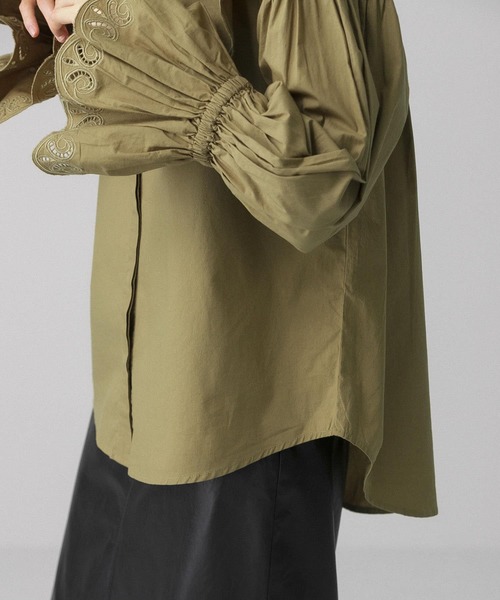 KBF(ケイビーエフ)の「スカラップ襟SETブラウス(シャツ/ブラウス・レディース・カーキ/オフホワイト/ブラック・ONE)」の22枚目の写真