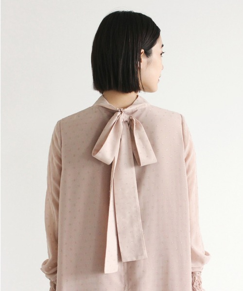 kaene（カエン）の「ラメドビーシャーリングワンピース（ドレス・レディース・ブラック/グレイッシュベージュ・1/2）」の16枚目の写真