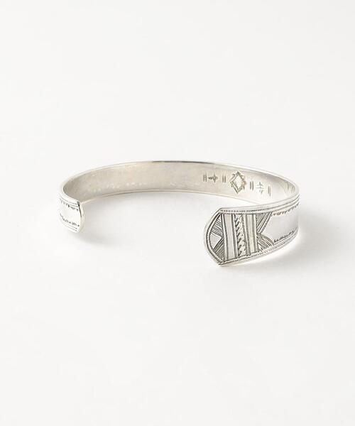 Steven Alan（スティーブンアラン）の「＜Tuareg Jewelry＞ BANGLE A16/バングル □□（バングル/リストバンド・メンズ・シルバー・FREE）」の2枚目の写真